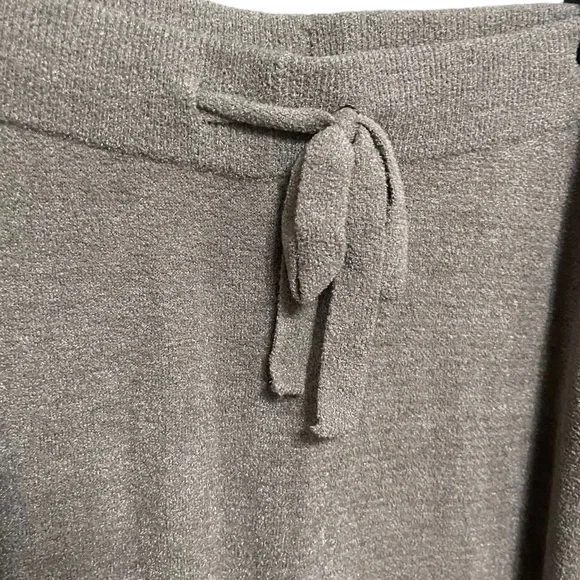 Barefoot Dreams Cozychic Ultra Lite Joggers - Picture 4 of 8